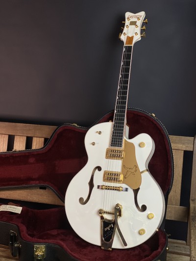Gretsch G-6136T White Falcon
